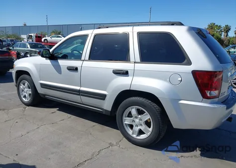2006 Jeep Grand Cherokee Laredo z USA, uszkodzony, nr VIN 1J4HR48N06C217601